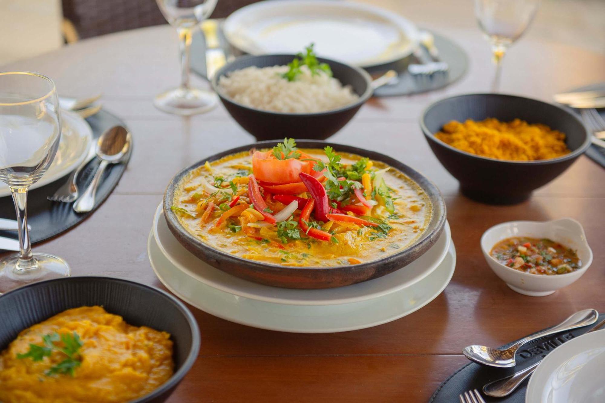 Hotel Deville Prime Салвадор Екстер'єр фото Indian cuisine