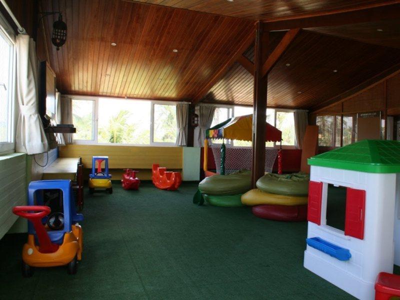 Hotel Deville Prime Салвадор Екстер'єр фото The interior of the playroom